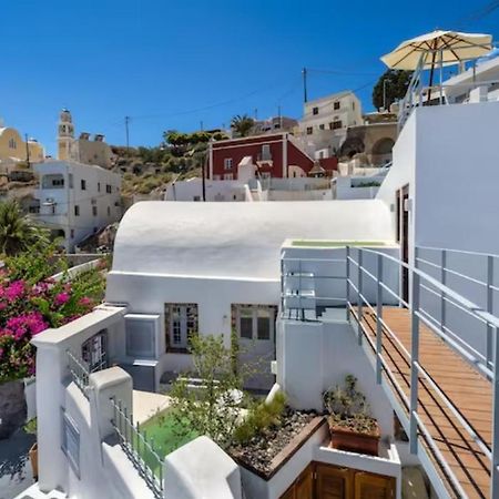Petit Village Фира Екстериор снимка